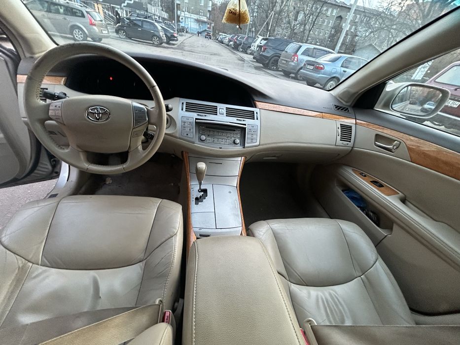 Продам Toyota Avalon