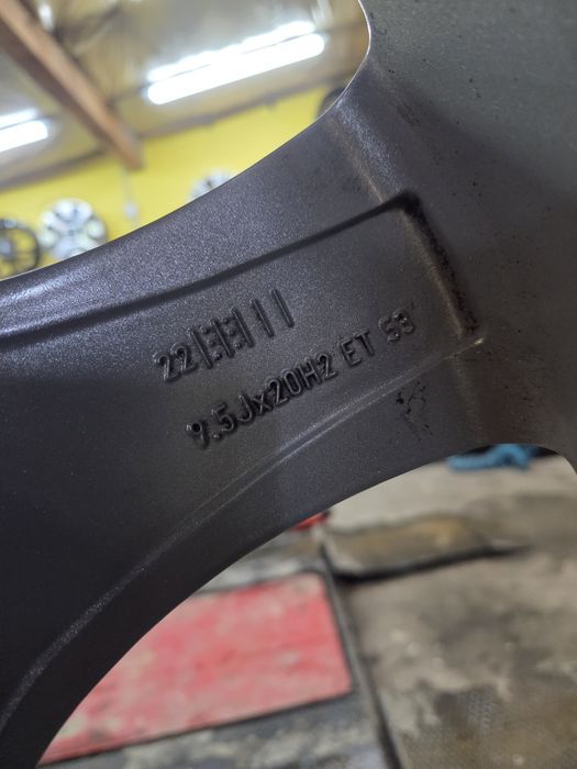Felgi Aluminiowe 5x112 9,5Jx20 ET53 Mercedes Audi Vw