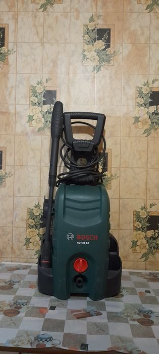 Продам минимойку BOSH AQT-3512