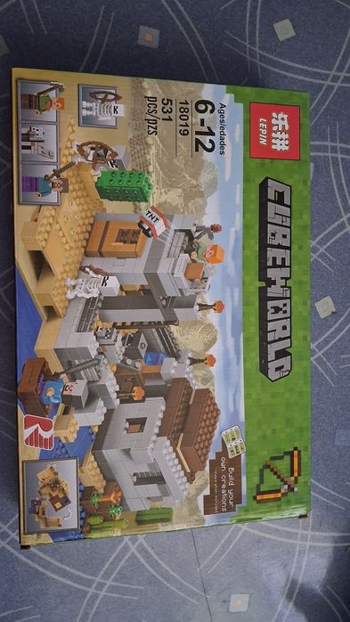 Конструктор лего minecraft 18019