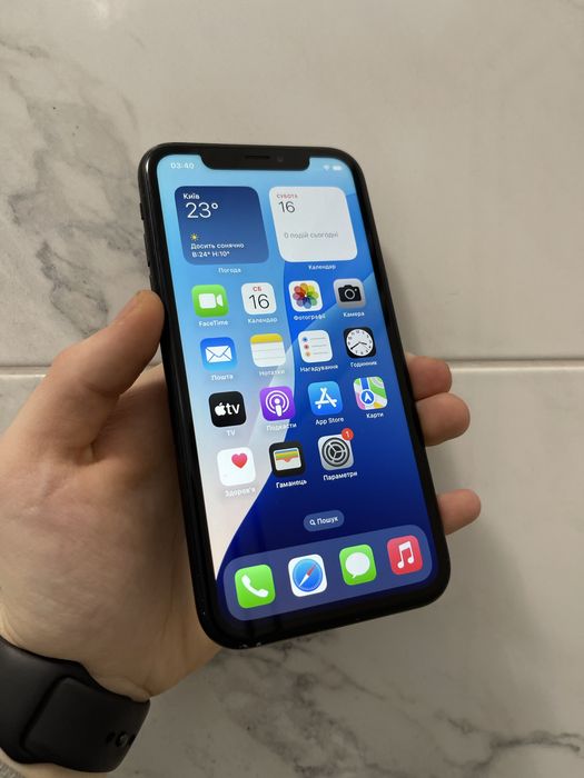 Смартфон IPhone Xr 64 GB в гарному стані