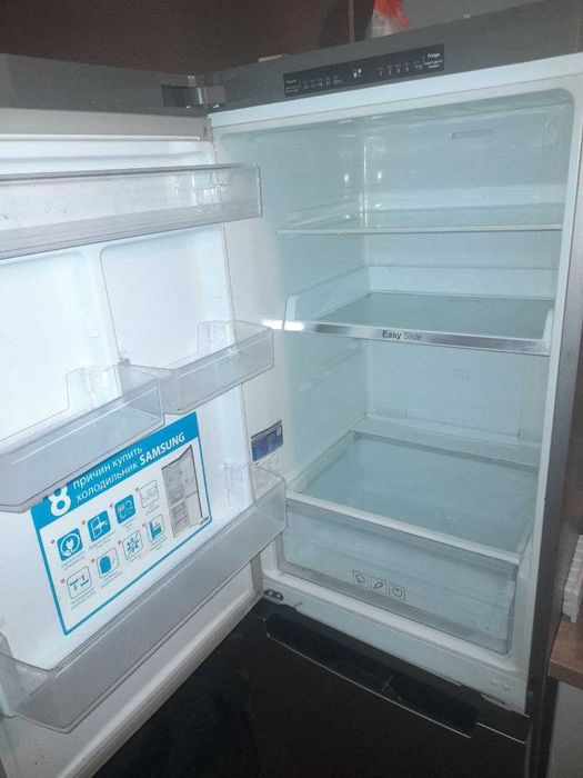 Холодильник Samsung RB29FSRNDSA/WT