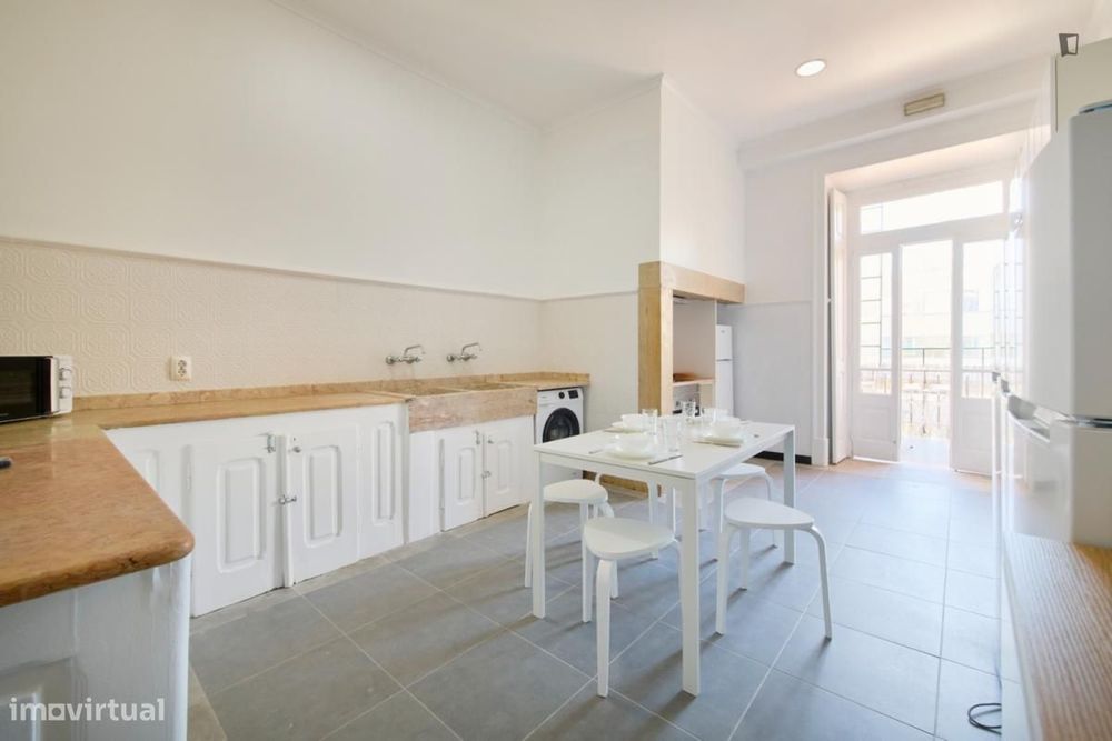 Quarto - localizado em Entrecampos Lisbon