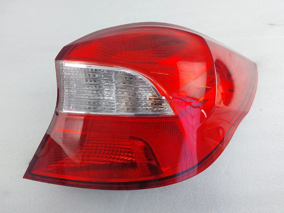 Farolim direito FORD Ka+