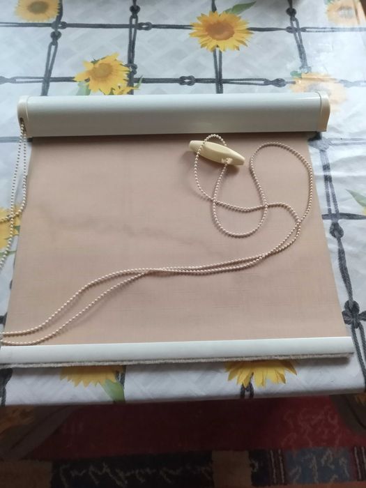 Roleta w kasecie,i z prowadnicami dł. 100cm