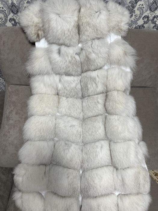 Жилетка з хутра песця