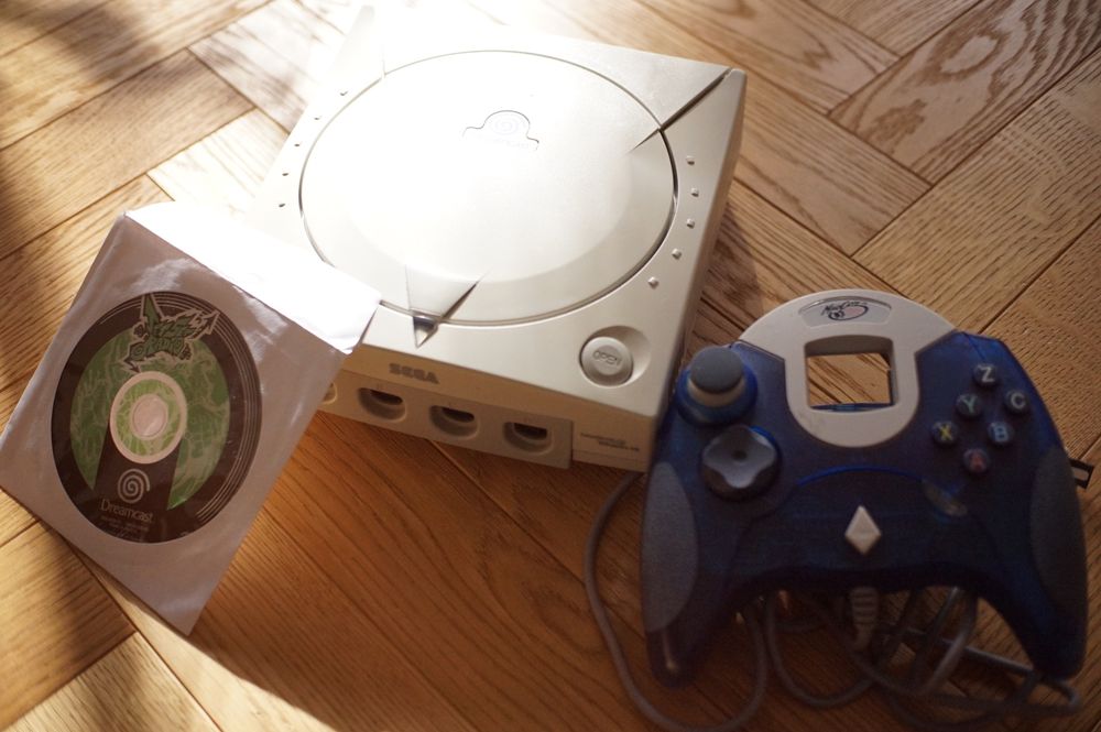 Kapryśna konsola Sega Dreamcast (Europejska) pad, kable, gra