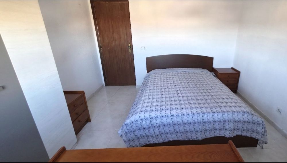 Quarto para arrendar