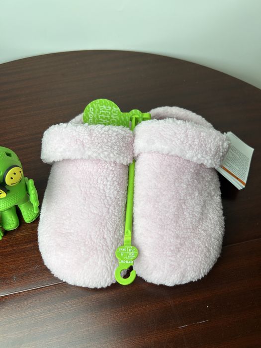 Crocs Classic Cozzzy Sliper