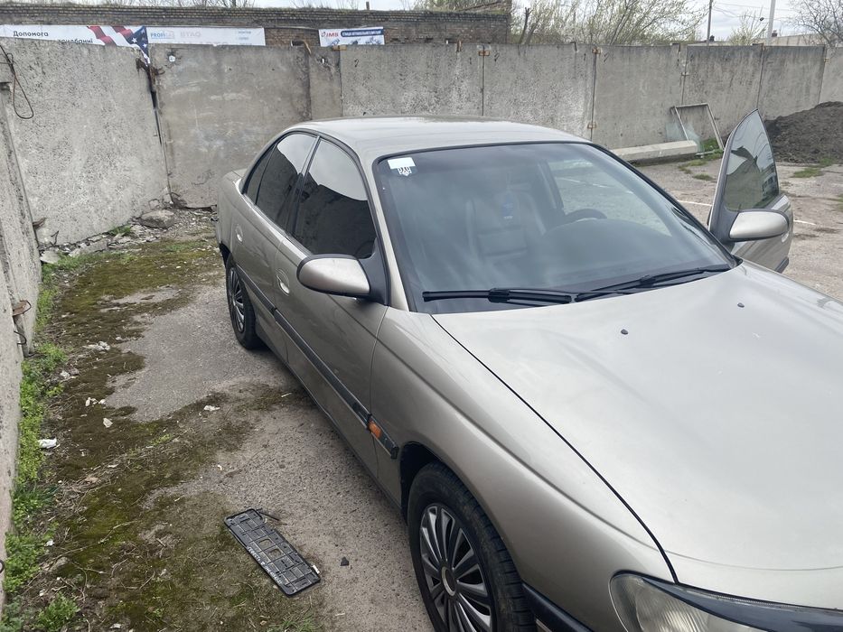 Opel omega b 2.0 цікавить обмін