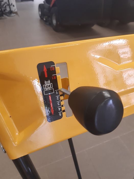 Zamiatarka spalinowa VEGA KCB25-F Loncin 6,5 KM 80 cm 3w1