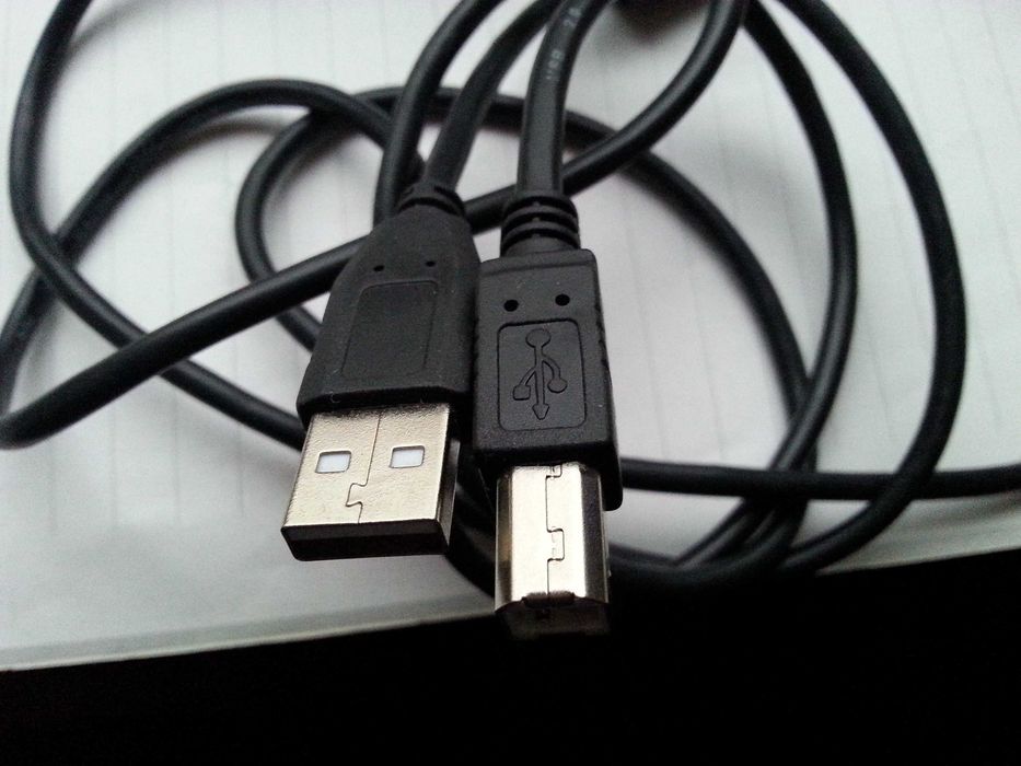 Кабель  USB  для подключения принтера , ксерокса , сканера  .