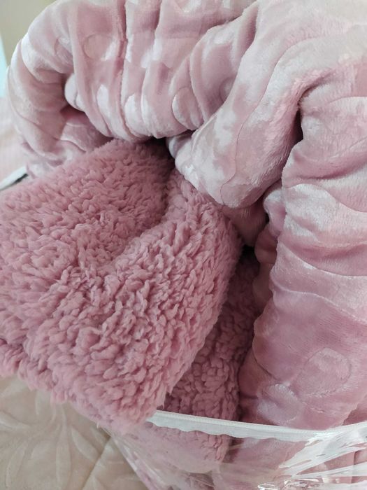 Vendo conjunto de edredão de borrego