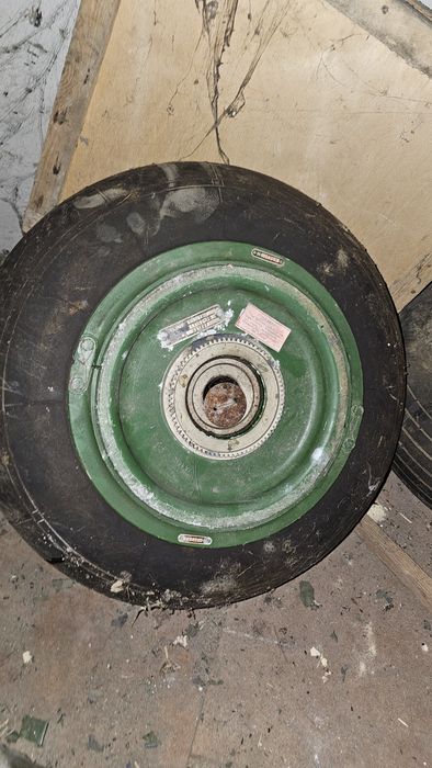 Mig 29 koło samolotu orginalne