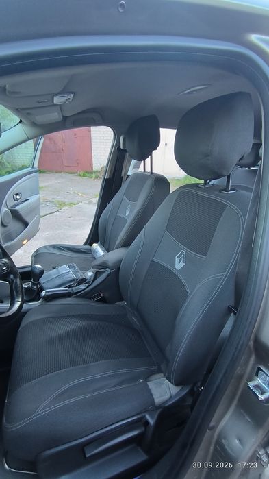 Продам renault megane 2009 года 1.5 дизель