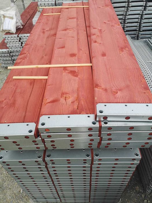Stalowe rusztowanie elewacyjne Plettac nowe 10,4 m wysokie x 12 m długie 124/125 m2 -kompletne