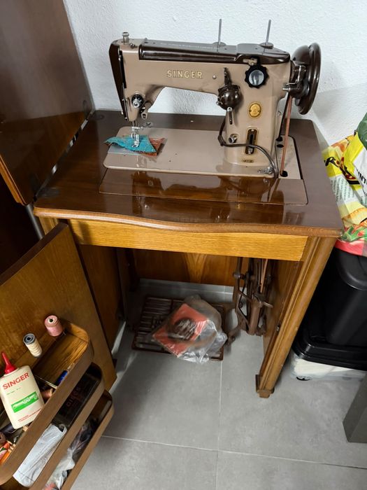 Maquina costura Singer 306