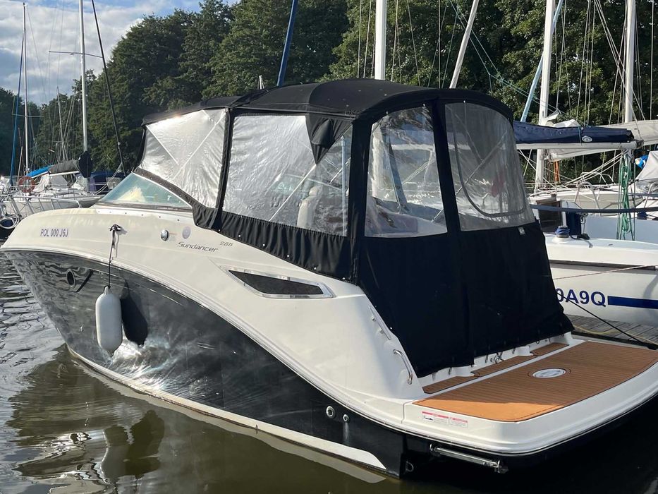 Jacht motorowy Sea Ray 265  2015 r.
