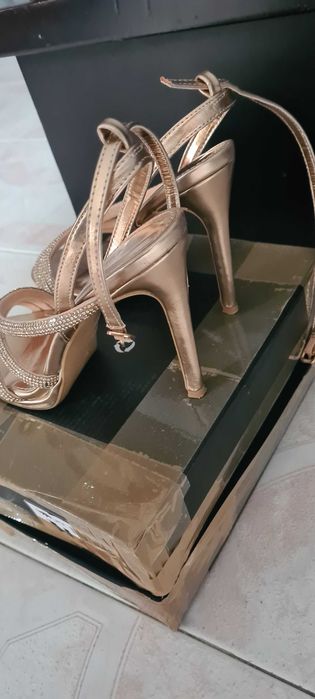 Sandalias rose gold