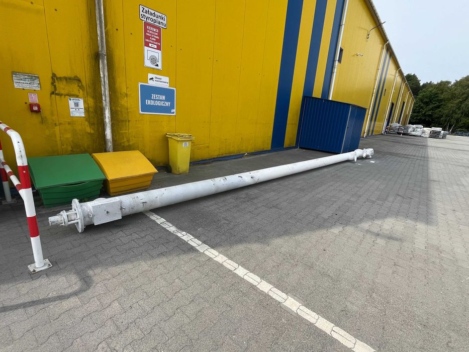 Podajnik ślimakowy 8,5-10 m, silnik 11,5 kW wydajność 100 kg/min wapna, sprawny