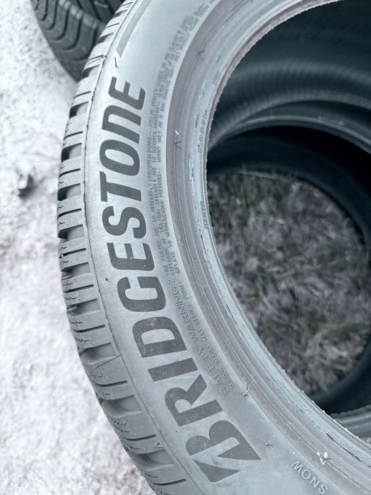 225 50 17 Bridgestone LM005 99% 2023 Шини Зима