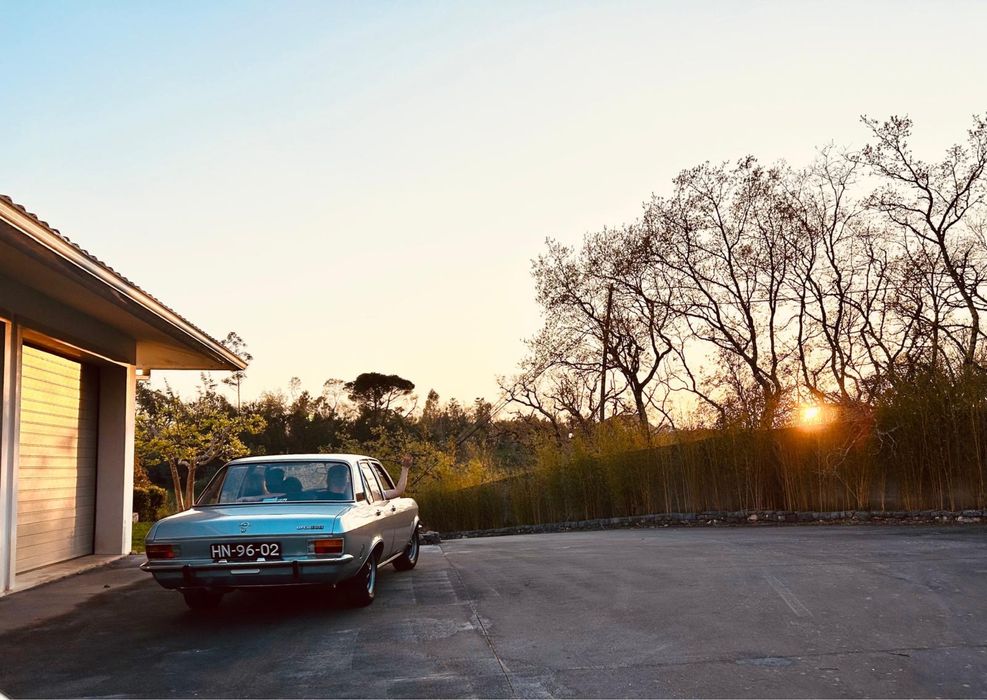 Carro para enventos com condutor