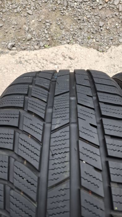 Toyo 225/35 R19 Snowprox 8 mm