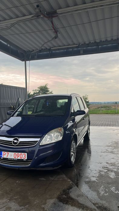 Opel Zafira B 2008