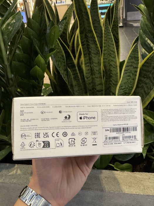 Dji osmo mobile 8 NEW