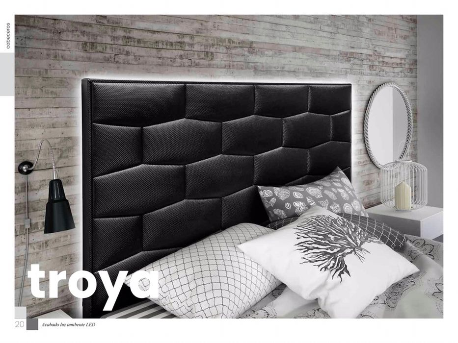 Somier com cabeceiras e colchoes