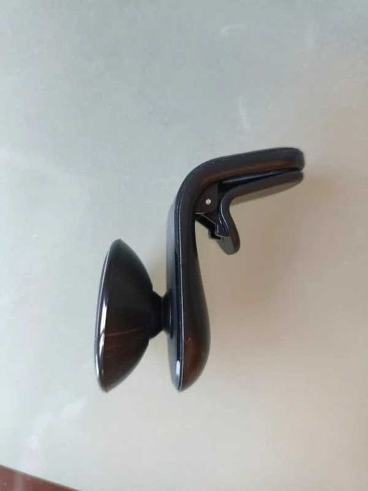 Suporte Magnético Telemóvel p/ Carro + 4 Discos Metálicos