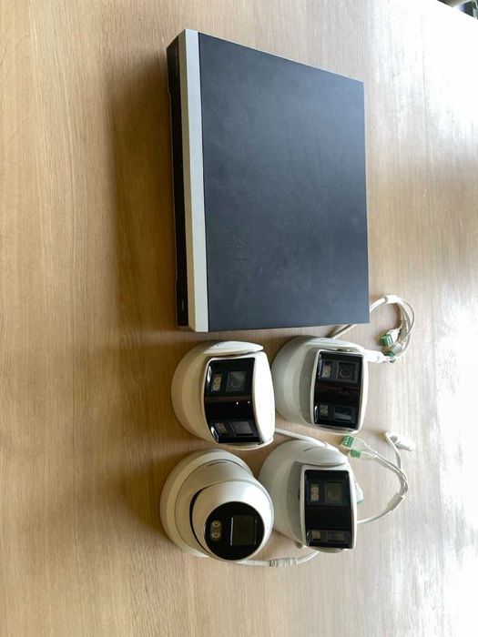 Zestaw monitoringu Hikvision 4 kamery + rejestrator