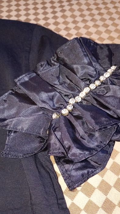 Святкова кофтинка чи футболка River Island  на  11-12 р.