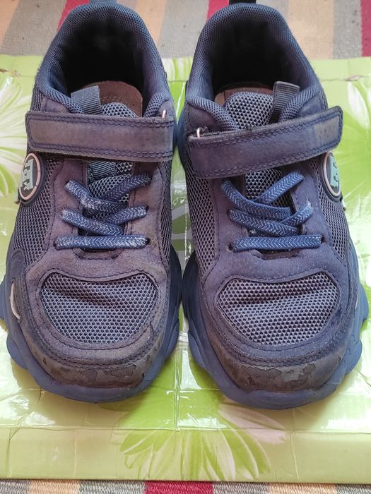 Кроссовки.       .