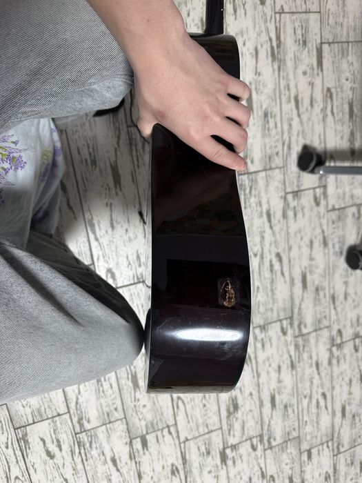 Продам гітару акустичну