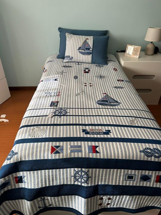 Cama branca madeira maciça