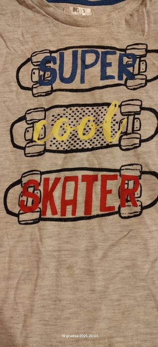 Szary chłopięcy t-shirt 104 Pepco