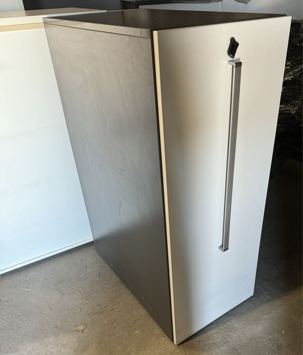 Szafka biurowa cargo - poleasingowe używane meble biurowe