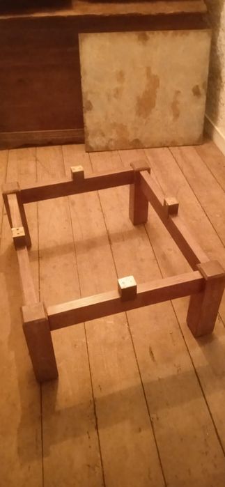 Mesa de centro em madeira e marmore