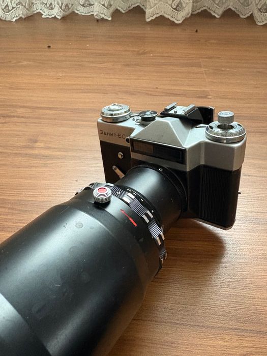 Камера плівкова Zenit обʼєктив