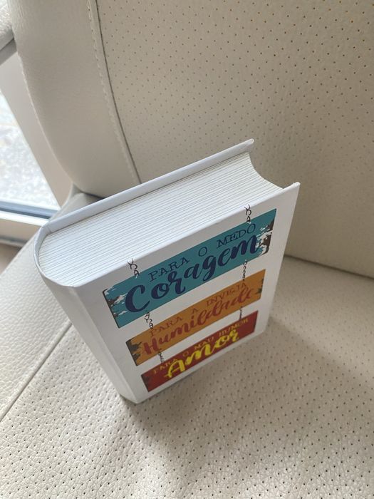Caixa secreta imitacao livro