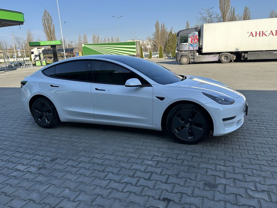 Tesla Model 3 2021г