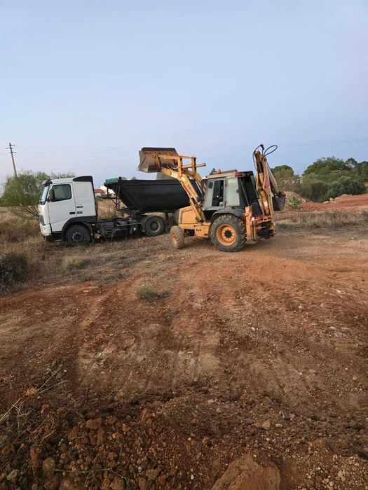 Demolições / Terraplanagens
