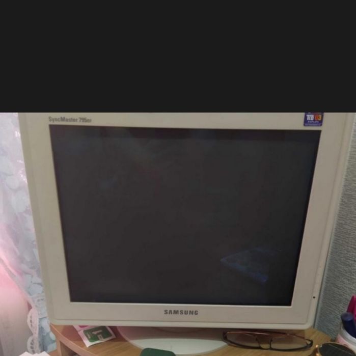 Монітор самсунг.