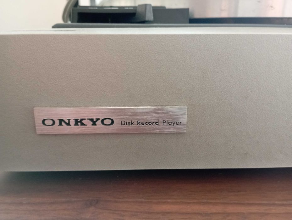 Gira-discos Onkyo