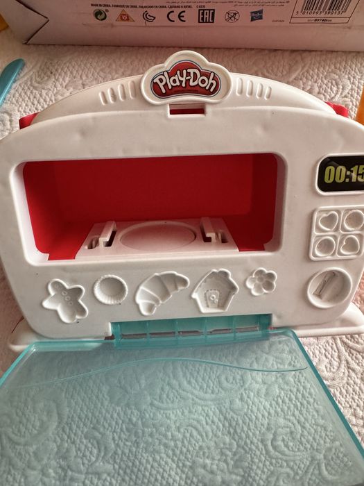Plasticina Play-Doh Forno Mágico cozinha microondas (Kitchen Creations) – Com Caixa