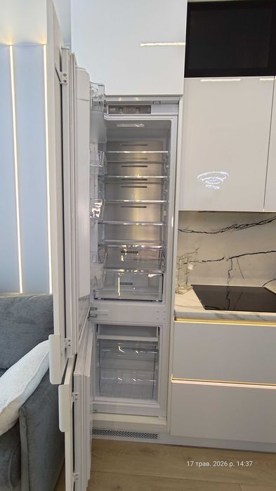 У продажу квартира в Аркадії.Одеса. Новий ремонт.З меблями та технікою. Вид моря!