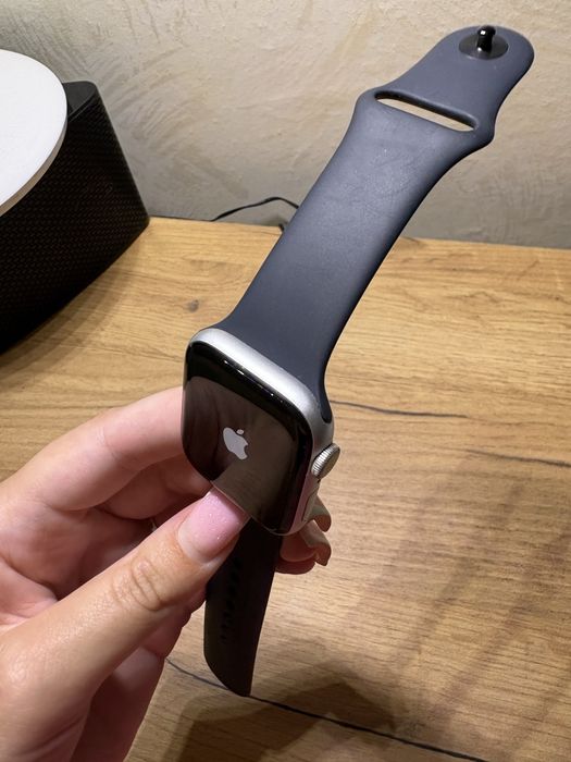 Apple  Watch 5 44 mm акб 91% гарний  стан