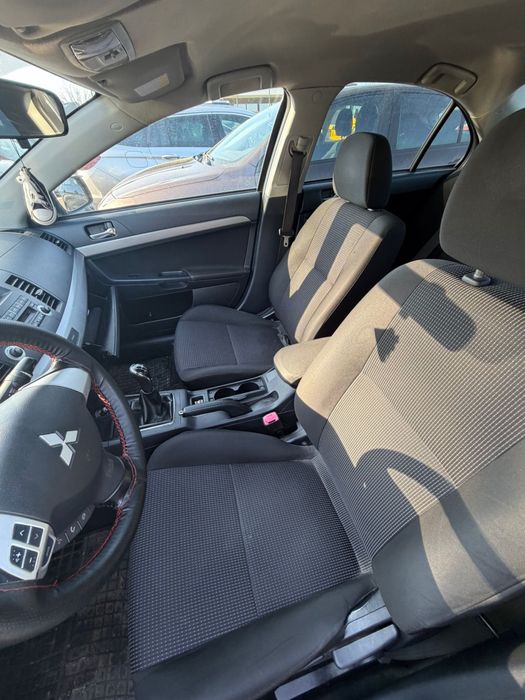 Mitshubishi Lancer * 1.5 benzyna+ GAZ *2009r*