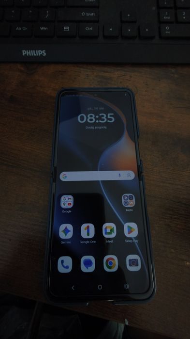 Motorola razr 60 używana.